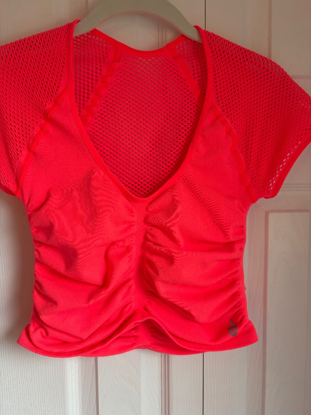 Free People cropped athletic top/ New/  size M/L